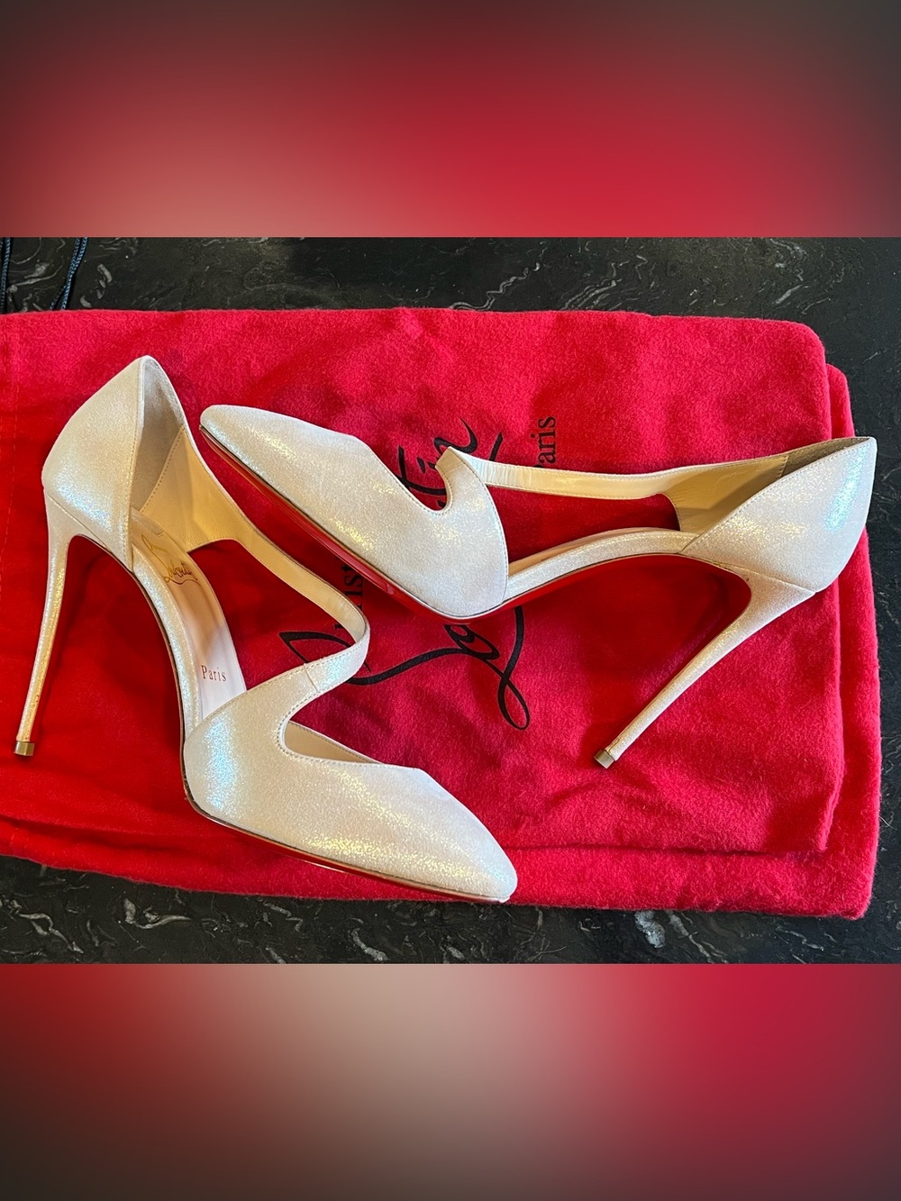 Christian Louboutin Catchy One 100 Pumps in Suede Lame - Picture 5 of 11